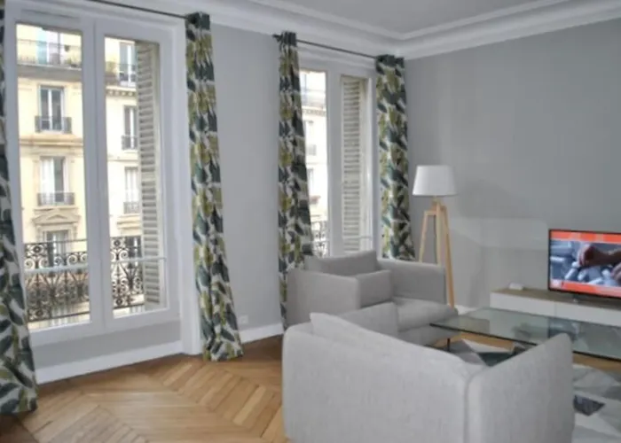 De 80 M² Proche Gare Du Nord Appartement
